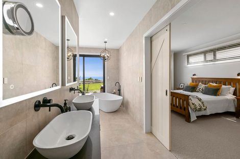 Photo of property in 13 Washer Road, Omata, New Plymouth, 4374