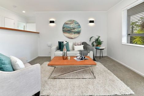 Photo of property in 33b Springs Road, Parakai, 0830