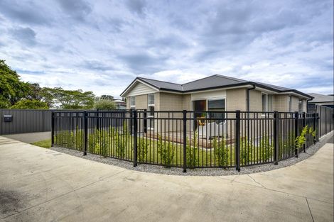 Photo of property in 15 West Place, Greenmeadows, Napier, 4112