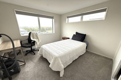 Photo of property in 17 Sunnyheights Road, Orewa, 0931