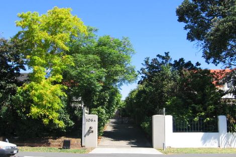 Photo of property in 106a Kitchener Road, Milford, Auckland, 0620