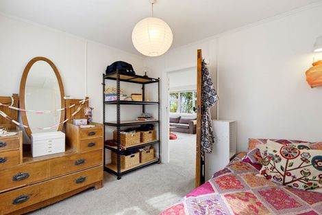 Photo of property in 10 Cornwall Road, Lyttelton, 8082