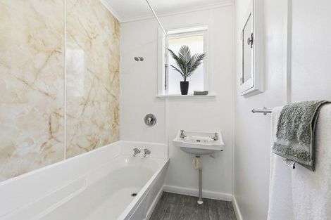 Photo of property in 23 Chew Place, Ranui, Porirua, 5024