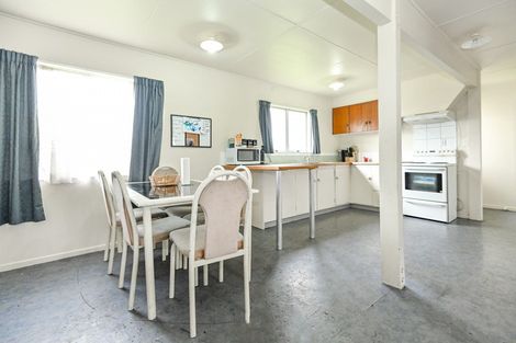 Photo of property in 15 Ramsey Crescent, Flaxmere, Hastings, 4120