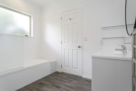 Photo of property in 2/31 Stanley Street, Wharewaka, Taupo, 3330