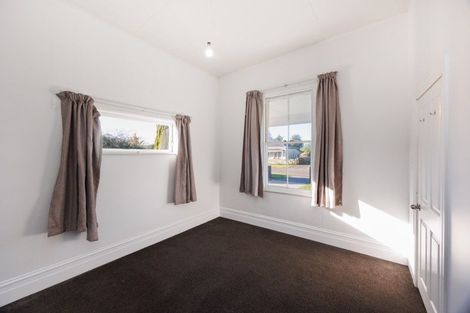 Photo of property in 16 Queen Street, Feilding, 4702