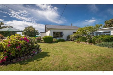 Photo of property in 347 Waimate Highway, Saint Andrews, Timaru, 7971
