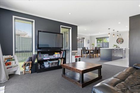 Photo of property in 72 Tabraham Crescent, Pyes Pa, Tauranga, 3112