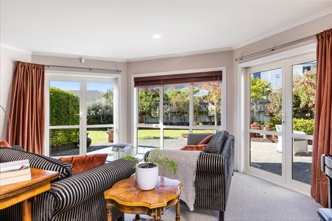 Photo of property in 10 Glentui Place, Waikawa, Picton, 7220