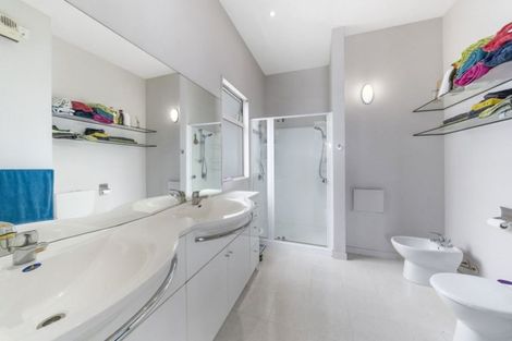 Photo of property in De Vere Apartments, 1/23 Tennyson Street, Te Aro, Wellington, 6011