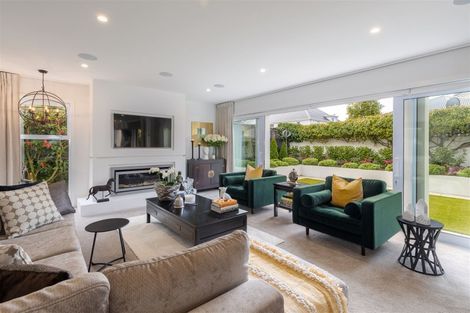 Photo of property in 9b Weka Street, Fendalton, Christchurch, 8041