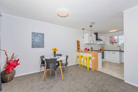 Photo of property in 1/26 Kemp Road, Massey, Auckland, 0614