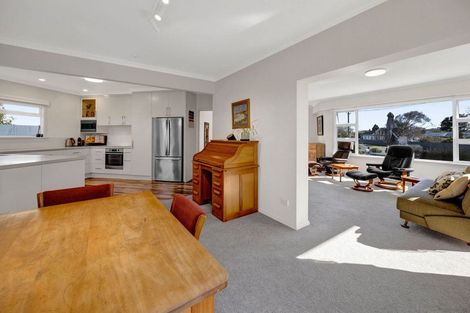Photo of property in 15 Caplen Street, Hawera, 4610