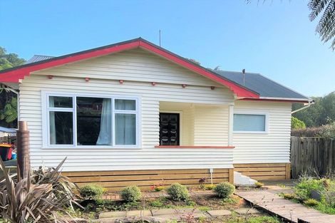 Photo of property in 114 Tasman Street, Karoro, Greymouth, 7805