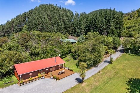 Photo of property in 2168 Akatarawa Road, Akatarawa Valley, Upper Hutt, 5372