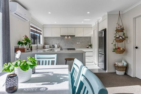 Photo of property in 8 Kaaka Street, Cambridge, 3434