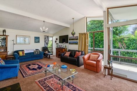 Photo of property in 21 Grand Vue Road, Kawaha Point, Rotorua, 3010