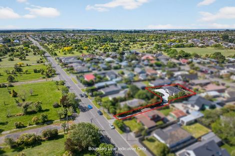 Photo of property in 100 Avondale Road, Avondale, Christchurch, 8061
