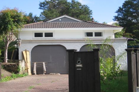 Photo of property in 39 Staincross Street, Green Bay, Auckland, 0604