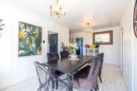 Photo of property in 5 Wellington Road, Surfdale, Waiheke Island, 1081