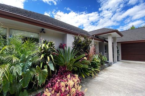 Photo of property in 124 Trig Road, Whitford, Howick, 2571