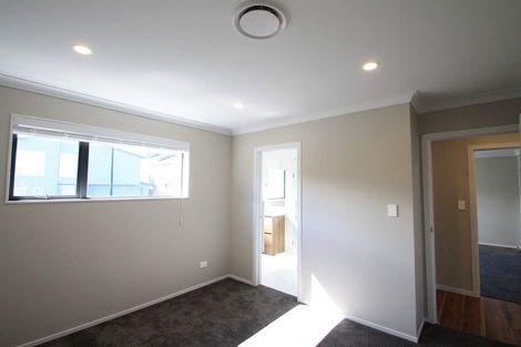 Photo of property in 10 Vazey Way, Hobsonville, Auckland, 0618