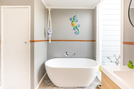 Photo of property in 19 Poole Street, Feilding, 4702