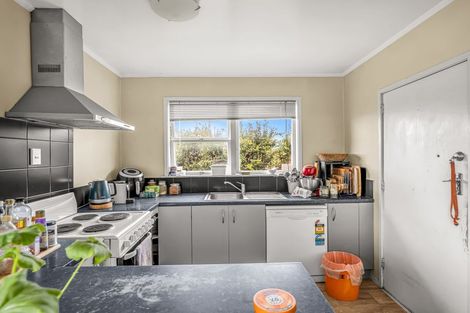 Photo of property in 27 Island View Road, Western Heights, Rotorua, 3015