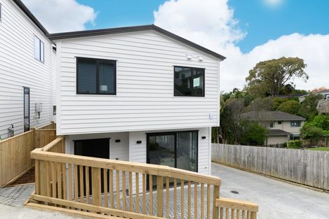 Photo of property in 1/11a Falstone Lane, Browns Bay, Auckland, 0630
