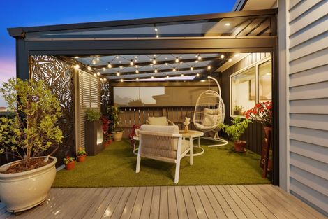 Photo of property in 2 Kutukutu Street, Takanini, 2112