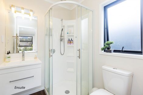 Photo of property in 12 Pattullo Crescent, Wallaceville, Upper Hutt, 5018