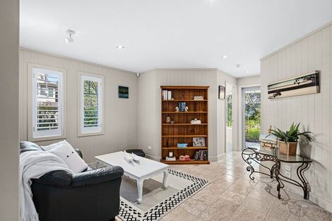 Photo of property in 30 Little Compton Mews, Snells Beach, 0920