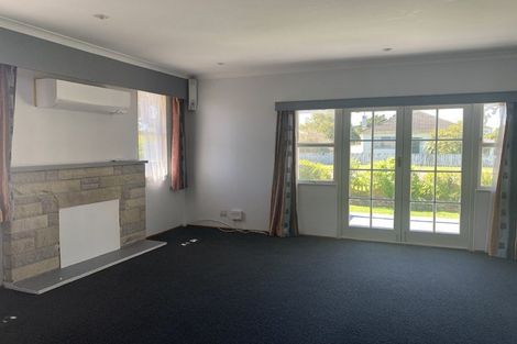Photo of property in 14 Ruapehu Street, Castlecliff, Whanganui, 4501