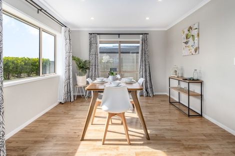 Photo of property in 122 Endeavour Drive, Whitby, Porirua, 5024