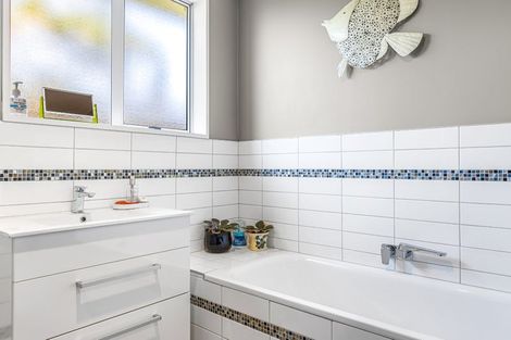 Photo of property in 1/129 Vagues Road, Northcote, Christchurch, 8052