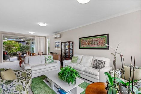 Photo of property in 61 Panorama Heights, Orewa, 0931