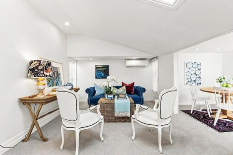 Photo of property in 147a Holly Road, St Albans, Christchurch, 8014