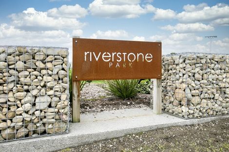 Photo of property in 86 Solway Crescent, Solway, Masterton, 5810