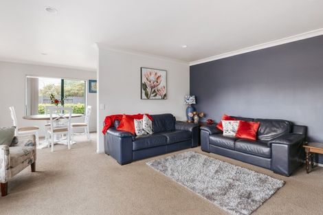 Photo of property in 15 Andalusian Place, Papamoa Beach, Papamoa, 3118