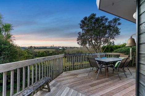 Photo of property in 2/118 Bayswater Avenue, Bayswater, Auckland, 0622