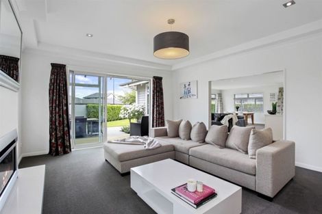 Photo of property in 24 Somerville Crescent, Aidanfield, Christchurch, 8025