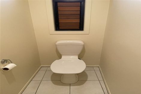 Photo of property in 7/21 Armoy Drive, East Tamaki, Auckland, 2016