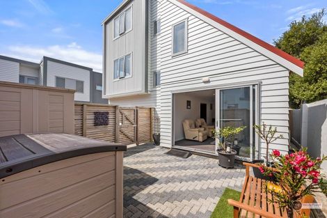 Photo of property in 1/87 Victoria Street, Alicetown, Lower Hutt, 5010