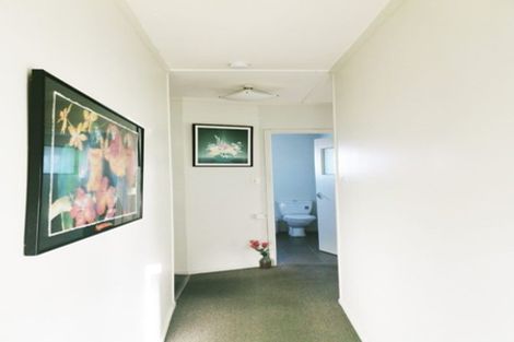 Photo of property in 39a Forrest Hill Road, Milford, Auckland, 0620