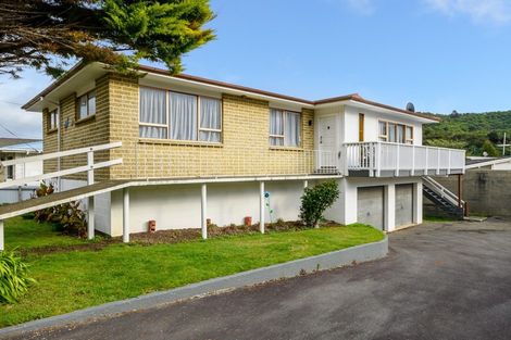 Photo of property in 159 Waikawa Road, Picton, 7220