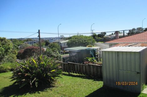 Photo of property in 77 Mcleod Road, Te Atatu South, Auckland, 0610