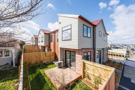 Photo of property in 43 Bourke Street, Palmerston North, 4410