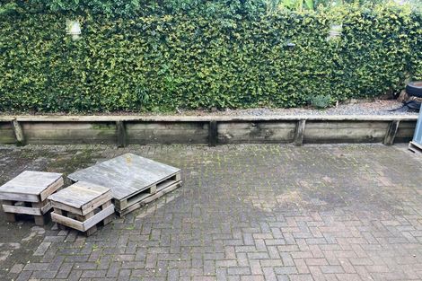 Photo of property in 2/3a Huapai Street, Onehunga, Auckland, 1061