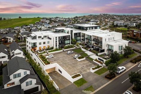 Photo of property in 201/64 Te Oneroa Way, Long Bay, Auckland, 0630