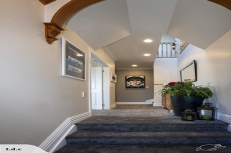 Photo of property in 30 Chamari Close, Titirangi, Auckland, 0604